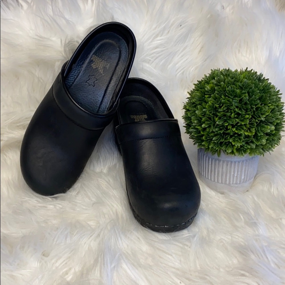 Dansko Professional XP size 37